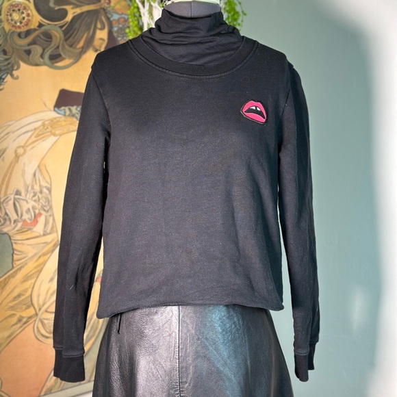 Women’s MARKUS LUPFER Black Crewneck Sweatshirts With Gap Tooth Lip Patch - Picture 3 of 8